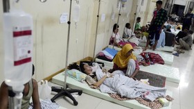 Kisah Para 'Pencuci Paru-paru' Korban Tsunami Banten