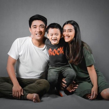 Sempat Terpisah, Cynthia Wijaya & Anak Selamat dari Tsunami