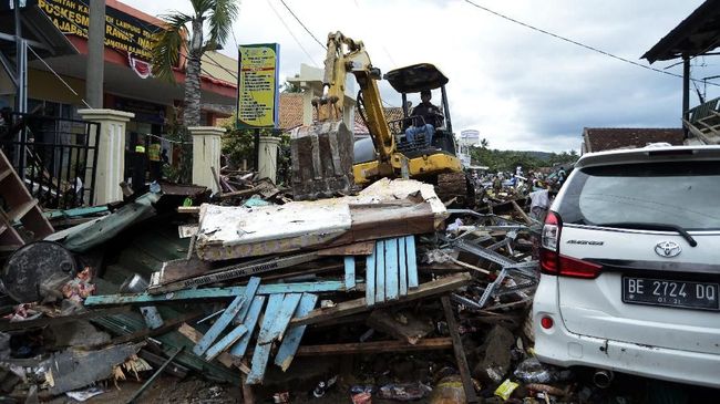 Destinasi wisata di kawasan pesisir Kalianda, Lampung Selatan, porak poranda akibat tsunami Selat Sunda.