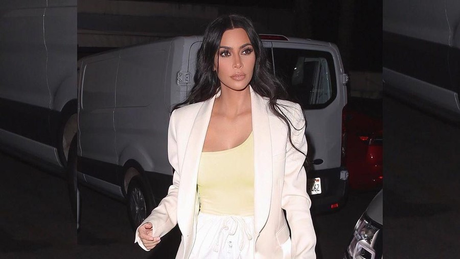 Kim Kadarshian mengunggah foto anak-4nya untuk pertama kali di Instagram.
