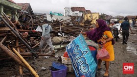 TNI AL Kerahkan Kapal Perang Cari Korban Tsunami Selat Sunda