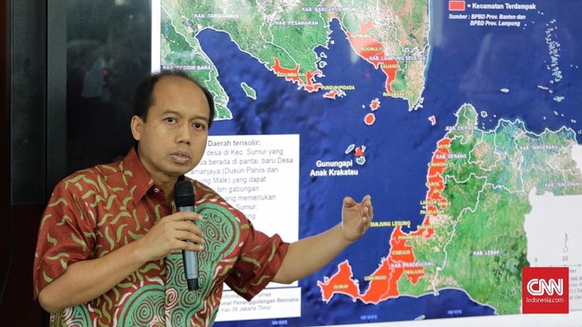 BNPB menyebut anggaran sosialisasi pengurangan risiko bencana berkurang sehingga pembangunan sistem peringatan dini, termasuk pendidikan kebencanaan, terhenti.
