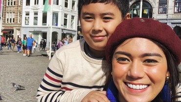 Libur Tahun Baru, Thalita Latief Ajak Anak Pelesir ke Jepang