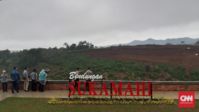 Jokowi Resmikan Dua Bendungan Penangkal Banjir Jakarta Hari Ini Jokowi meresmikan dua bendungan penangkal banjir Jakarta; Bendungan Ciawi dan kedua Bendungan Sukamahi di Bogor pada Jumat (23/12).