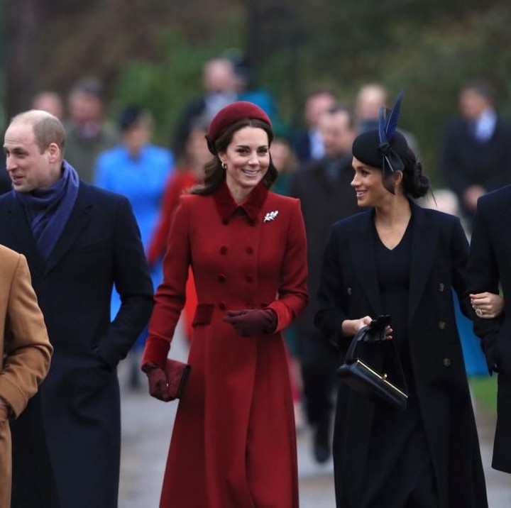 <p>Para anggota kerajaan menghadiri kebaktian gereja Hari Natal tradisional di St Mary's Magdalene di Norfolk. (Foto: Stephen Pond/Getty Images)</p>