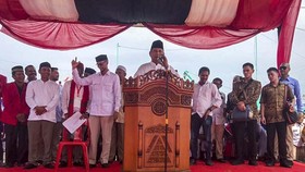 Prabowo Ingatkan Sumbangan Pesawat Pertama RI dari Aceh
