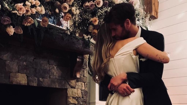 Perceraian antara Liam Hemsworth dan Miley Cyrus yang menggemparkan banyak oranng. Berikut fakta tentang perceraian mereka versi Insertlive.