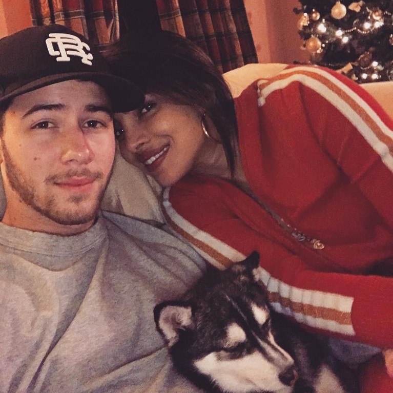 Momen Natal Pertama Priyanka Chopra dan Nick Jonas Natal 2018 menjadi perayaan Natal pertama pasangan Priyanka Chopra dan Nick Jonas, setelah melangsungkan pernikahan pada 1 Desember lalu.