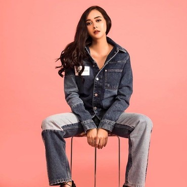 Makna Renjana yang Ditulis Aura Kasih Atas Kepergian Glenn Fredly