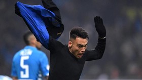 Inter Milan Kalahkan Napoli Berkat Gol Menit Akhir