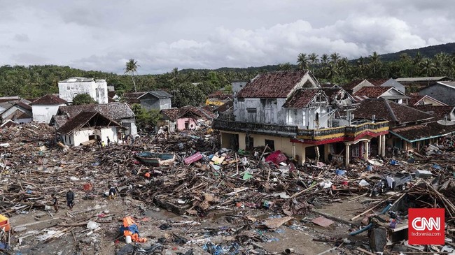 Kementerian Agraria dan Tata Ruang/Badan Pertanahan Nasional akan menegur pemerintah daerah yang wilayahnya terdampak tsunami Selat Sunda.