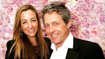 img-title Pernah Positif Corona, Hugh Grant Rasakan Sindrom Aneh Ini