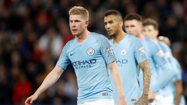 Manchester City mengalami kekalahan beruntun pada liga Inggris 2018/2019. Setelah kalah dari Crystal Palae, The Citizens kembali takluk dari Leicester City.