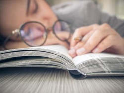 5 Masalah Mahasiswa saat Mengerjakan Skripsi, Pernah Alami?