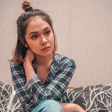 Jadi Vokalis Geisha, Regina Poetiray Tak Terbebani