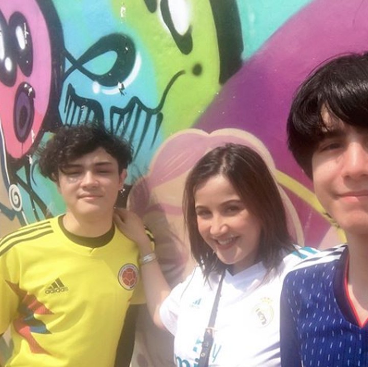 <p> Punya wajah ganteng, kira-kira Darren mau mengikuti jejak kakaknya untuk jadi artis juga nggak ya? He-he-he. (Foto: Instagram @andisorayabeatrix)</p>