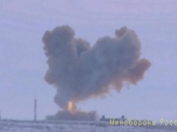 Detik-detik Rudal Hipersonik Kinzhal Rusia Hancurkan Target Militer Ukraina