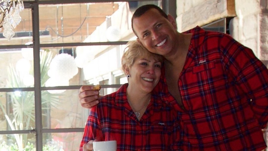 kebersamaan Jennifer Lopez dan Alex Rodriguez saat Natal