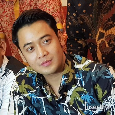 Hadiri Sidang, Pesan Hilda Vitria untuk Kriss Hatta