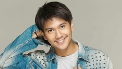 Ulang Tahun Ke-19, Intip 6 Gaya Keren Iqbaal Ramadhan