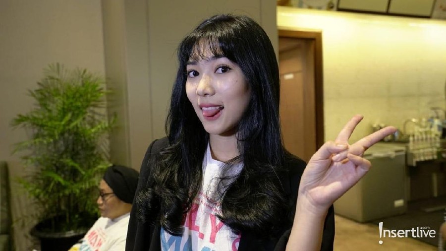 Di penghujung 2018, Isyana Srasvati mengungkap resolusinya di 2019 mendatang.