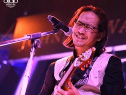 Menilik Kembali Aksi Panggung Dian Pramana Poetra