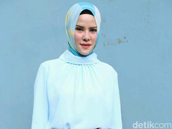 Angel Lelga... Kenapa Sih Nggak Mau Tatap Mata Vicky Prasetyo?