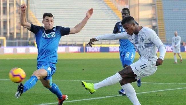 Inter Milan menang tipis 1-0 atas Empoli di pekan ke-19 kompetisi Liga Italia Serie A di Stadion Carlo Castellani, Sabtu (29/12).