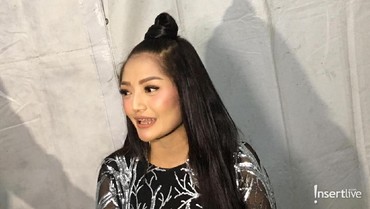 Bakal Rilis Lagu Baru, Siti Badriah Tak Niat Buat Gebrakan