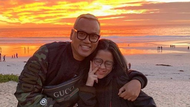 Baru lulus SMP, Uya Kuya sudah punya rencana menguliahkan anak pertamanya, Cinta Kuya, ke luar negeri.