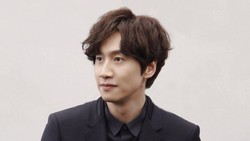 Blak-blakan Lee Kwang Soo Ngaku Pernah Oplas!