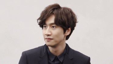 img-title Lee Kwang Soo Tinggalkan Running Man karena Ingin Fokus Terapi
