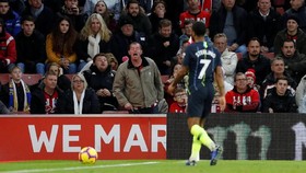 FOTO: Manchester City Kembali Mengejar Liverpool