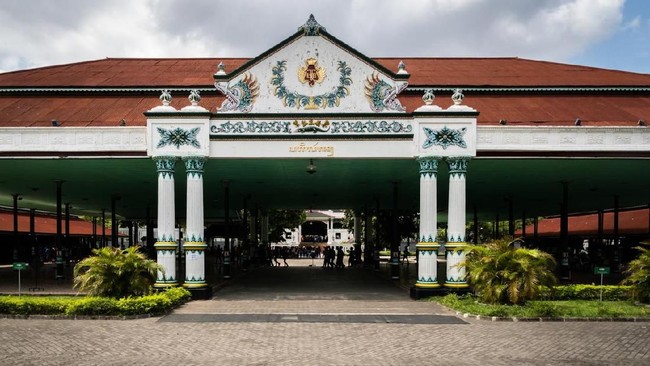 Keraton Yogyakarta ditutup untuk kunjungan wisatawan mulai 26 Juni hingga 2 Juli 2021.