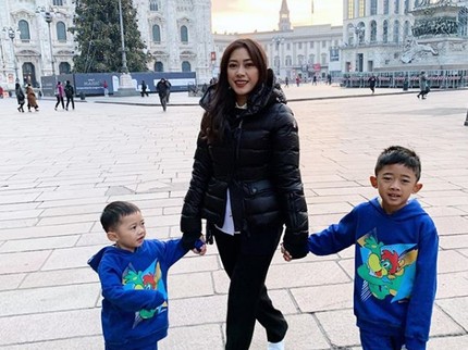 Cerita Kreatif Aliya Rajasa Buat Kostum 'Shark-Ti' untuk Putranya