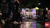 FOTO: Semarak Tahun Baru 2019 di Ibu Kota Hujan dan angin kencang mewarnai perayaan Tahun Baru 2019 di sejumlah titik di Jakarta. Namun warga tetap antusias menyambut pergantian tahun.