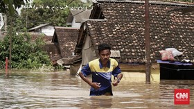 Ratusan Warga Labuan, Pandeglang Mengungsi Akibat Banjir