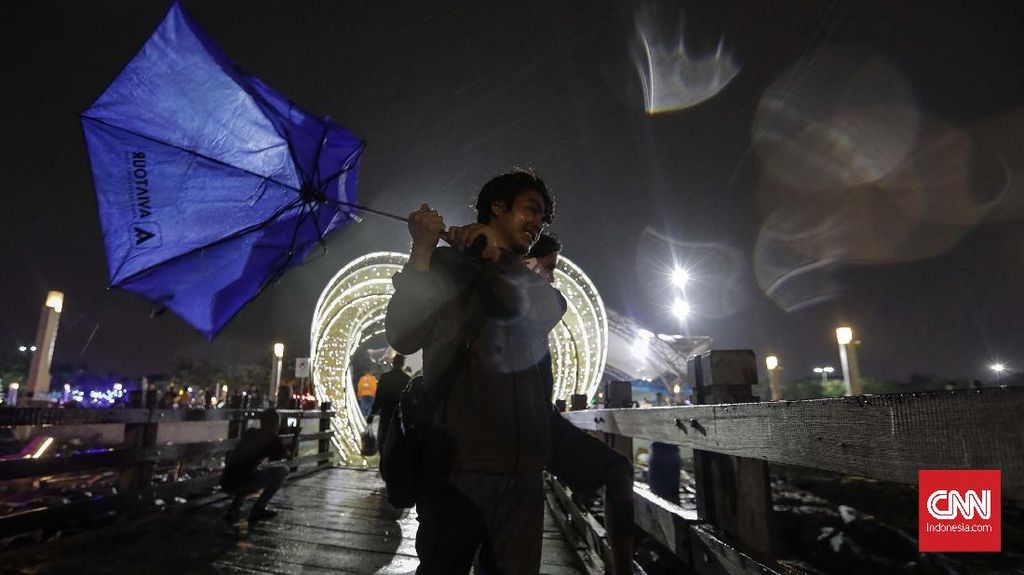 Bagaimana Cuaca di Malam Tahun Baru? Simak Prediksi BMKG