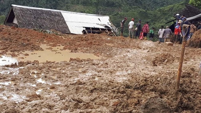 Tim gabungan kembali menemukan korban meninggal dunia akibat longsor di Sukabumi. Sehingga total korban meninggal hingga saat ini sebanyak 5 orang.