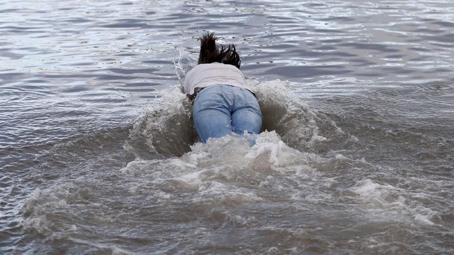 Bocah berusia 10 tahun di Texas, Amerika Serikat, meninggal dunia setelah mengalami infeksi akibat amuba pemakan otak saat berenang di sungai.