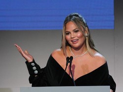 Ngaku Dibully Chrisy Teigen, Desainer Ini Sampai Ingin Bunuh Diri