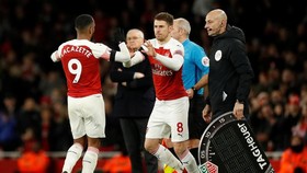 Pelatih Arsenal Diejek Suporter karena Mengganti Pemain