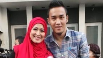 Netizen mengira rumah tangga Okie Agustina dirusak orang ketiga