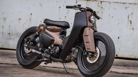 Super Cub 'Hybrid', Kawin Silang Cafe Racer dan Scrambler