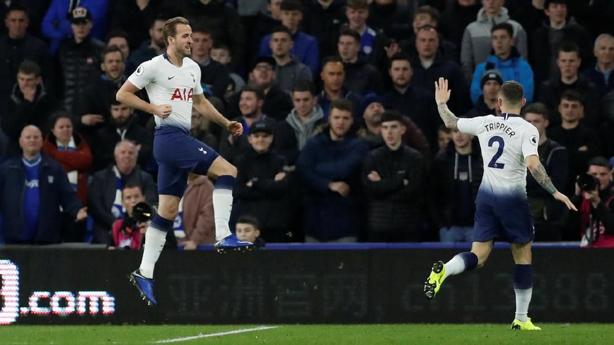 FOTO: Tiga Gol Cepat di Cardiff vs Tottenham Hotspur