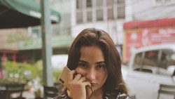 Diisukan Dekat dengan Sule, Intip 6 Foto Cantik Naomi Zaskia