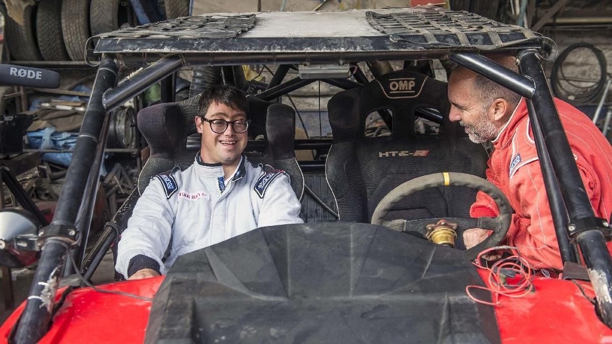 FOTO: Penyandang 'Down Syndrome' Pertama di Rally Dakar