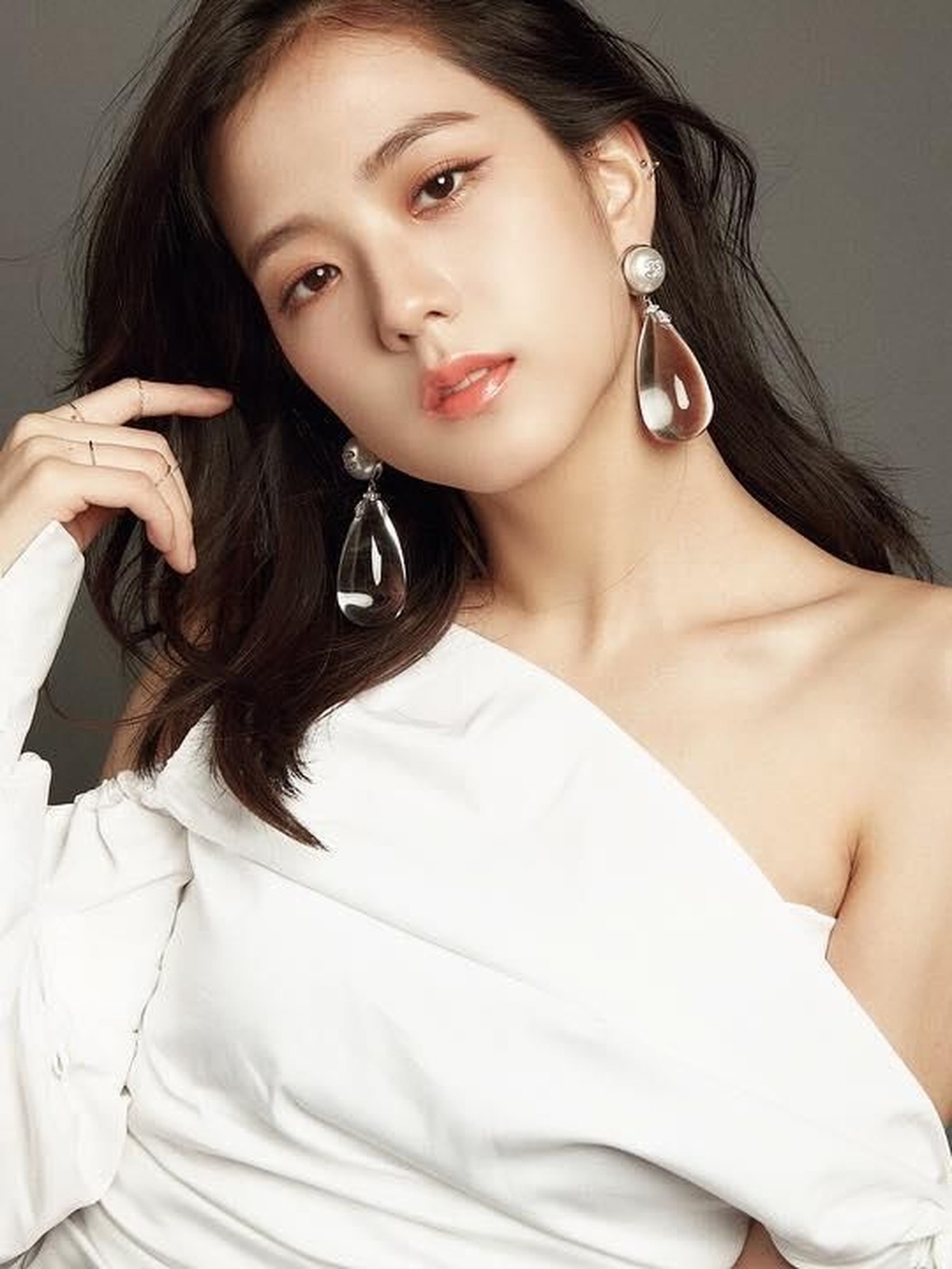 Hasil akhir jajak pendapat dari Starmometer telah memilih 10 wanita tercantik dunia&period; Liza Soberano berada di posisi pertama dan diikuti personel BLACKPINK&period;