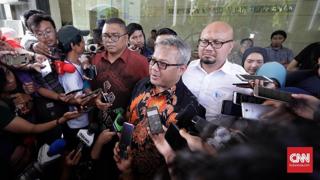 KPU tak risau dengan bocoran soal debat Pilpres 2019 karena menurutnya lebih bertujuan untuk memperlihatkan logika paparan visi tentang Indonesia dari kandidat.