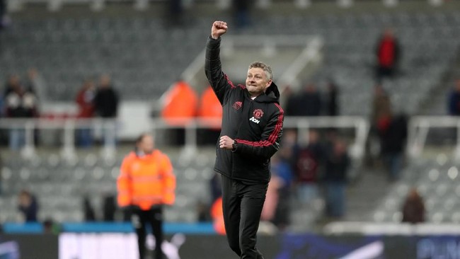 Sekretaris klub Molde, Heidi Rindaroy, mengungkapkan mantan pelatih mereka, Ole Gunnar Solksjaer, biasa memanjakan para staf klub mereka termasuk di Man United.